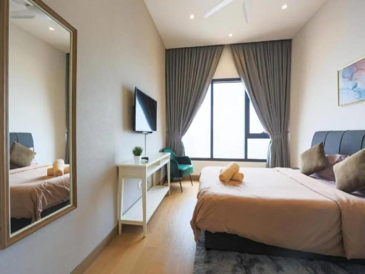 Lucentia Residence Kuala Lumpur By Infinity Pool Suite Apartment
